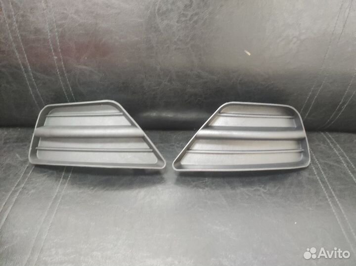 Заглушка противотуманной фары Ford Focus 1