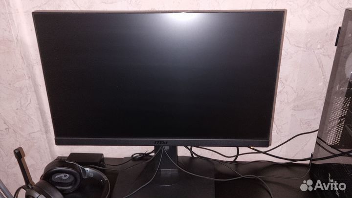 Монитор MSI 27