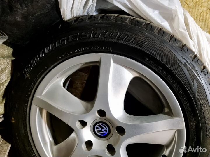 Bridgestone Blizzak DM-V1 255/55 R18