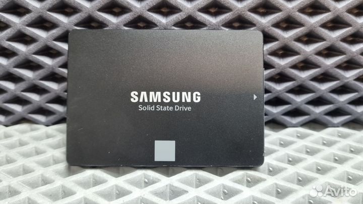Твердотельный накопитель Samsung 870 EVO 250 гб SA