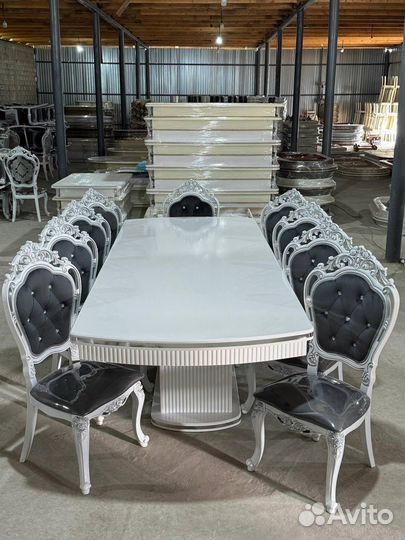 Комплект стол и стулья