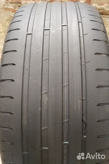 Nokian Tyres Hakka Black 2 255/45 R19