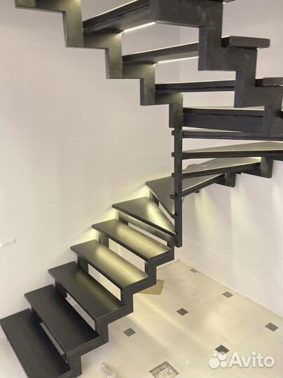 Автоматическая подсветка лестницы