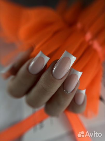 Маникюр гель-лак,наращивание,педикюр гель-лак