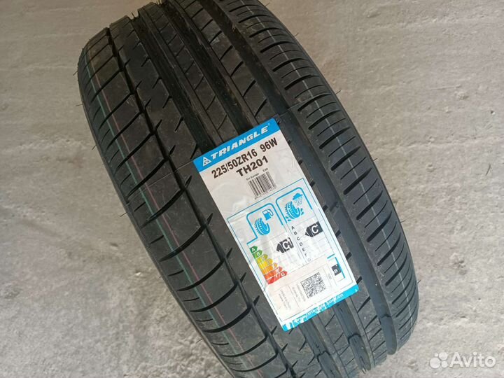 Triangle TH201 225/50 R16 96W