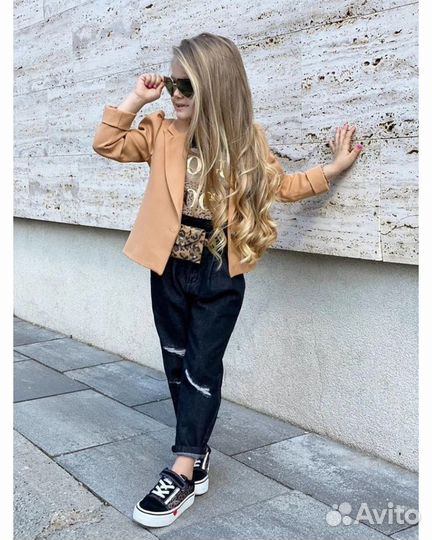 Комплект для девочки джинсы пиджак