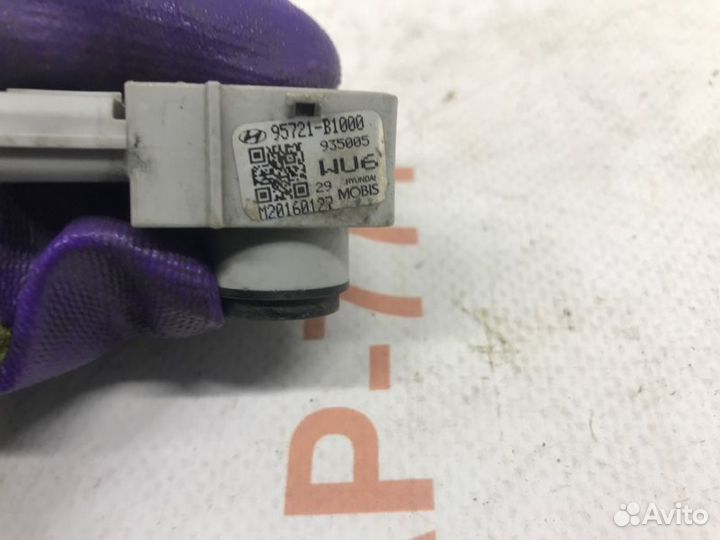 Парктроники Genesis G80