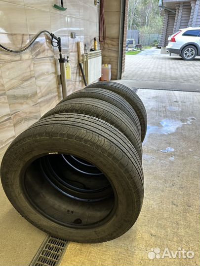 Michelin Latitude Tour HP 235/55 R17