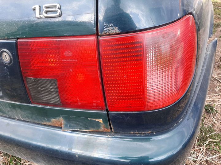 Фонарь задний Audi 100 A6 С4 универсал левый