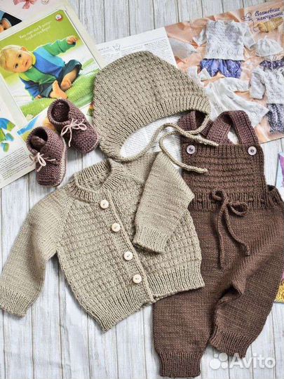 Костюм детский вязаный на 3-6 мес