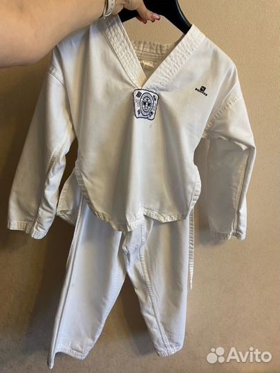 Костюм для тхэквондо