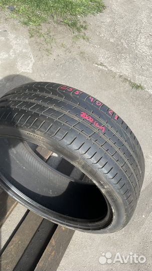 Pirelli P Zero 255/40 R21 102Y