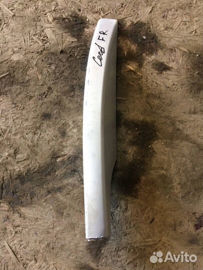 Накладка рейлинга Kia Ceed 1