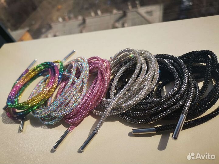 Шнурки со стразами