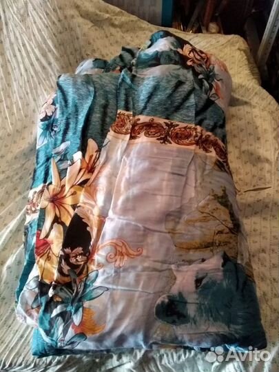 Одеяла разные, пледы, накидки, наволочки