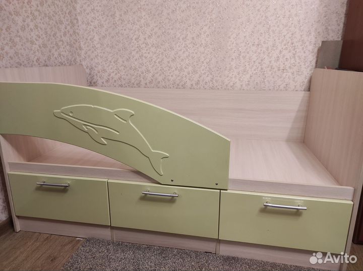 Детская кровать Дельфин с матрасом