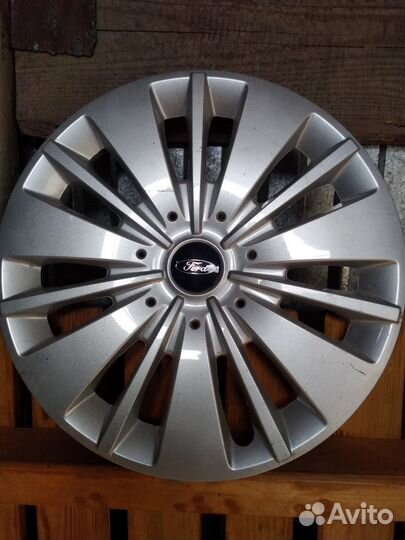 Колпак колёсный