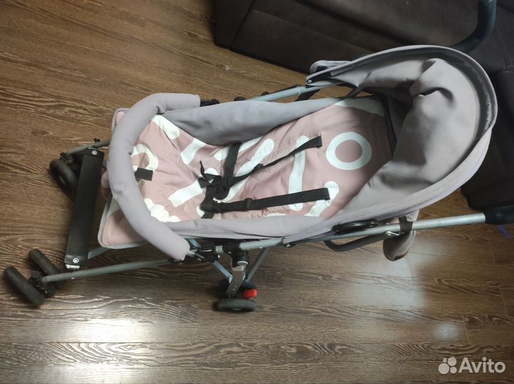 Прогулочная коляска трость