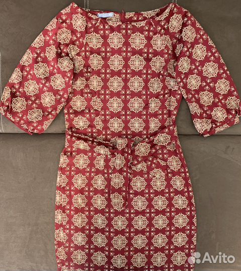 Платье женское. 42 размер