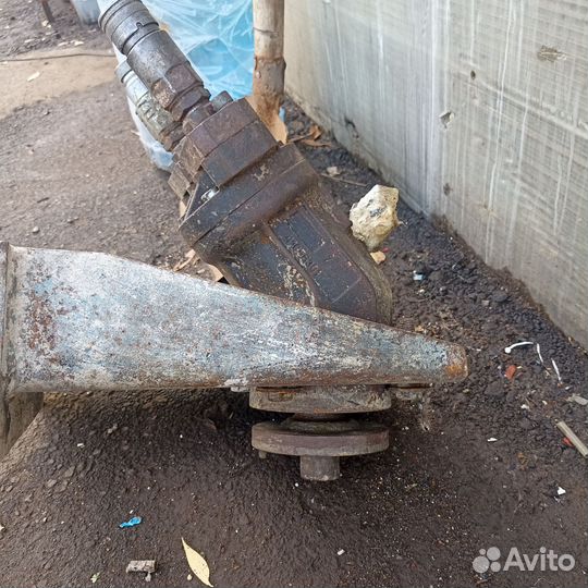 Гидробур гидровращатель