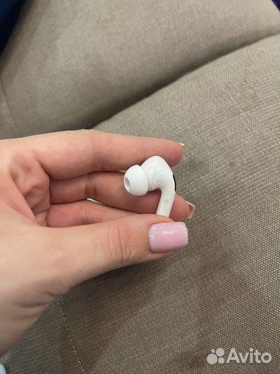 Airpods pro левый