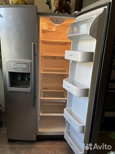 Холодильник Whirpool fruu2VAF20/0