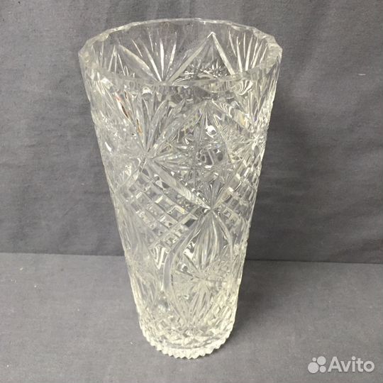 Хрустальная ваза