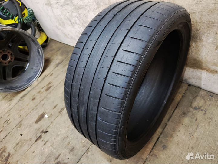 Pirelli P Zero 275/35 R21 103Y