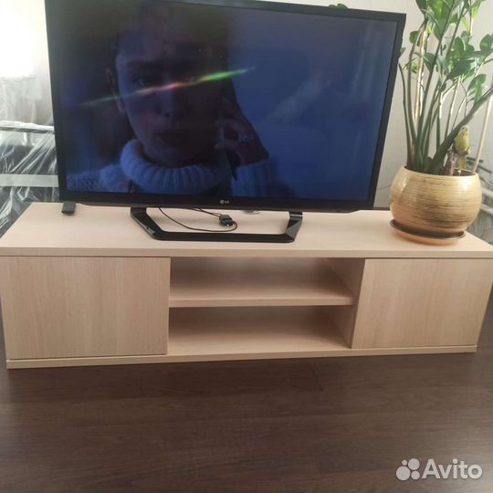 Подставка для телевизора