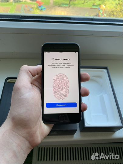 iPhone 8, 64 ГБ