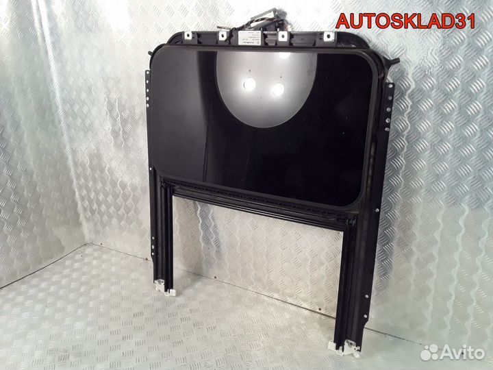 Люк в сборе электрический VW Touareg 7L6877041E