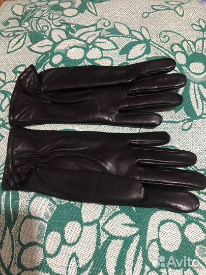 Перчатки женские кожаные новые
