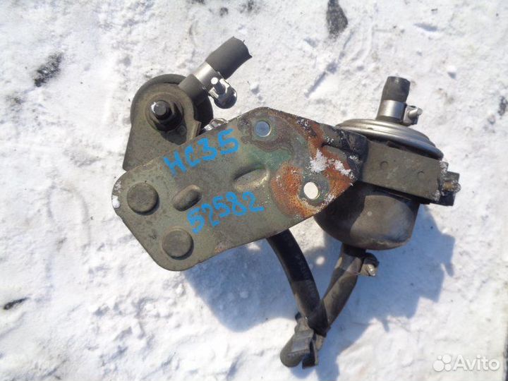 Регулятор давления топлива Nissan Laurel HC35