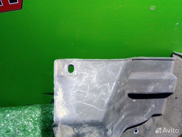 Брызговик honda RF3,RF4,RF5,RF6,RF7,RF8 stepwgn