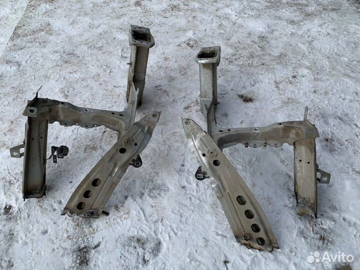 Передняя часть лонжерона Porsche Cayenne 955 957