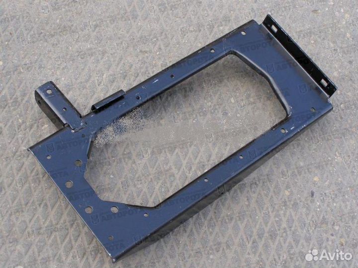 Усилитель бампера маз прав. 64221-2803028