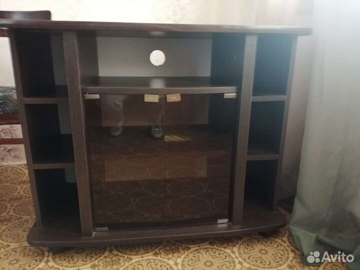 Тумба под телевизор