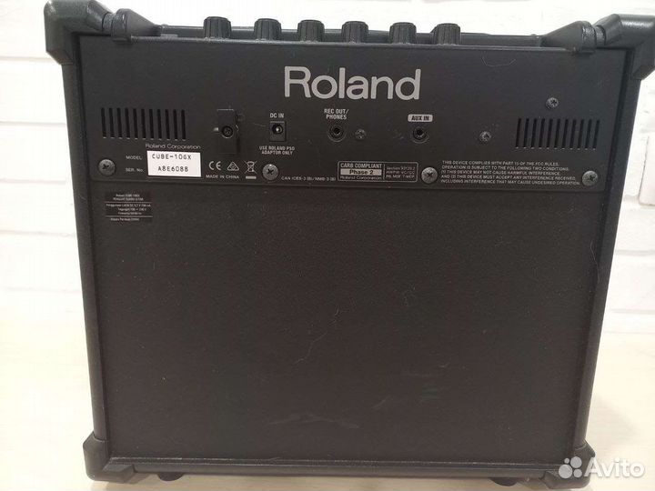 Гитарный комбоусилитель Roland Cube 10GX