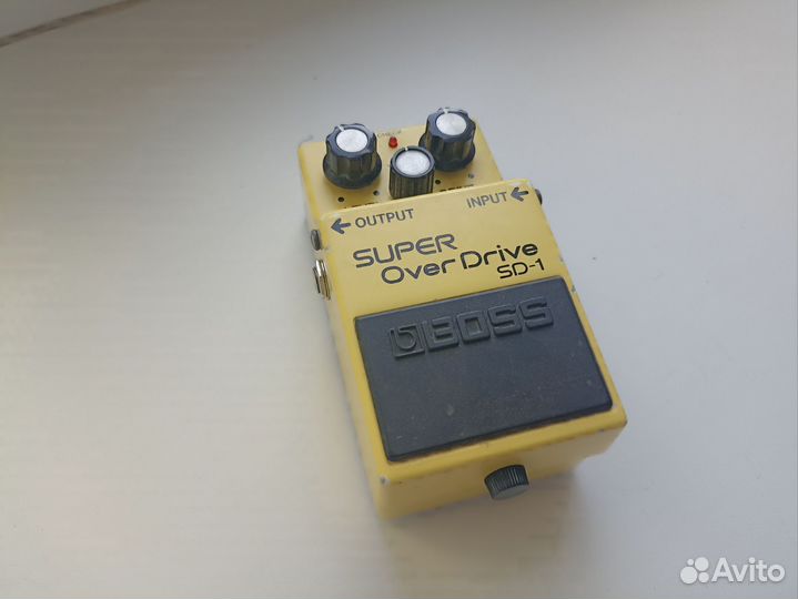Гитарная педаль Boss SD-1
