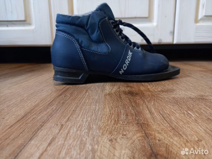 Лыжные ботинки Nordik 34 размер