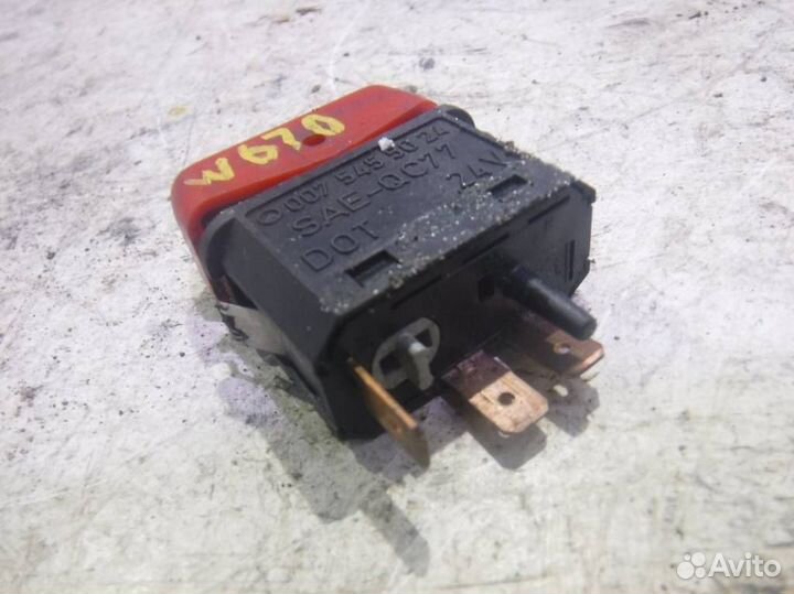 Кнопка аварийной сигнализации