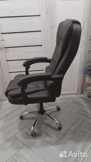 Новое кресло компьютерное для дома и офиса