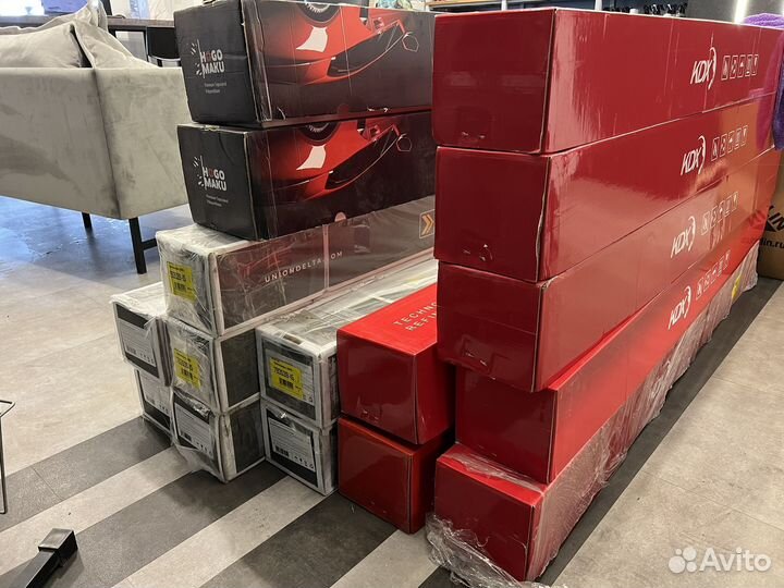 Бронепленка на авто в отрез deltaskin molekula