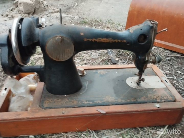 Швейная машинка подольская ручная