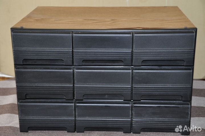 Кассетница (бокс для аудиокассет)