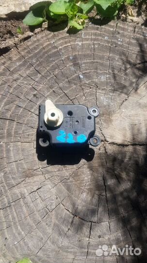 Серва моторчик печки на Mersedes S220