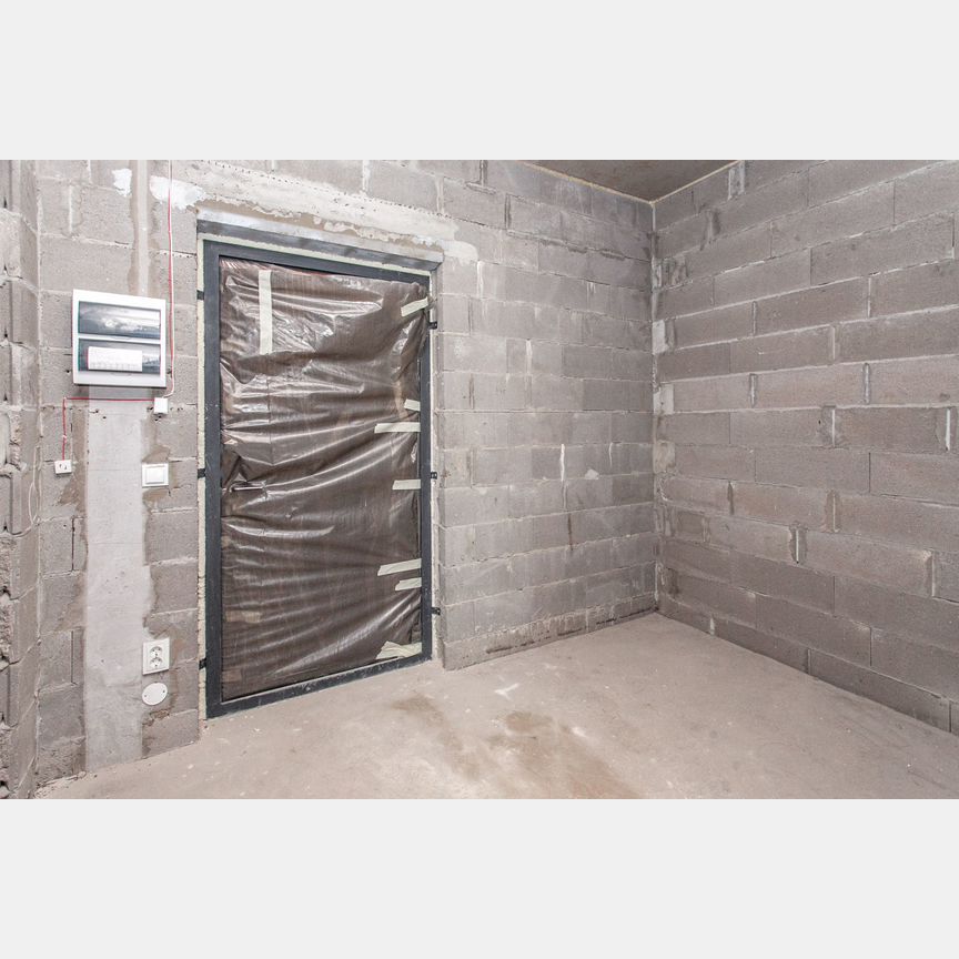 3-к. квартира, 105 м², 9/18 эт.