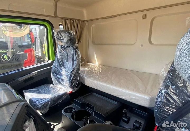 Shacman (Shaanxi) SX32586T384, 2022