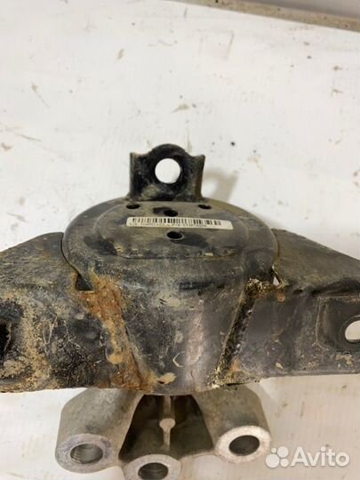 Подушка двигателя Chevrolet Aveo седан 1.6 2014