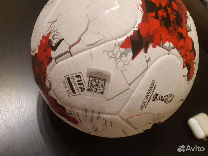 Футбольный мяч